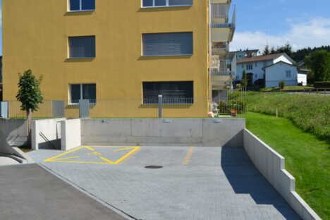 Behindertenparkplatz Bild vom Behindertenparkplatz